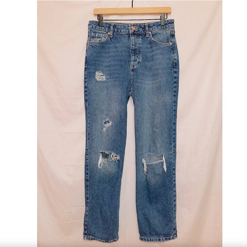 Forever 21 medium wash denim high waisted distressed straight leg jeans size 28